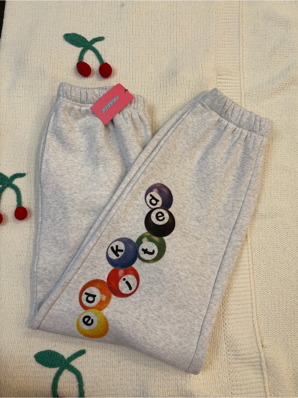 Edikted Heather Gray Billiard Logo Jogger Pants 🫧
